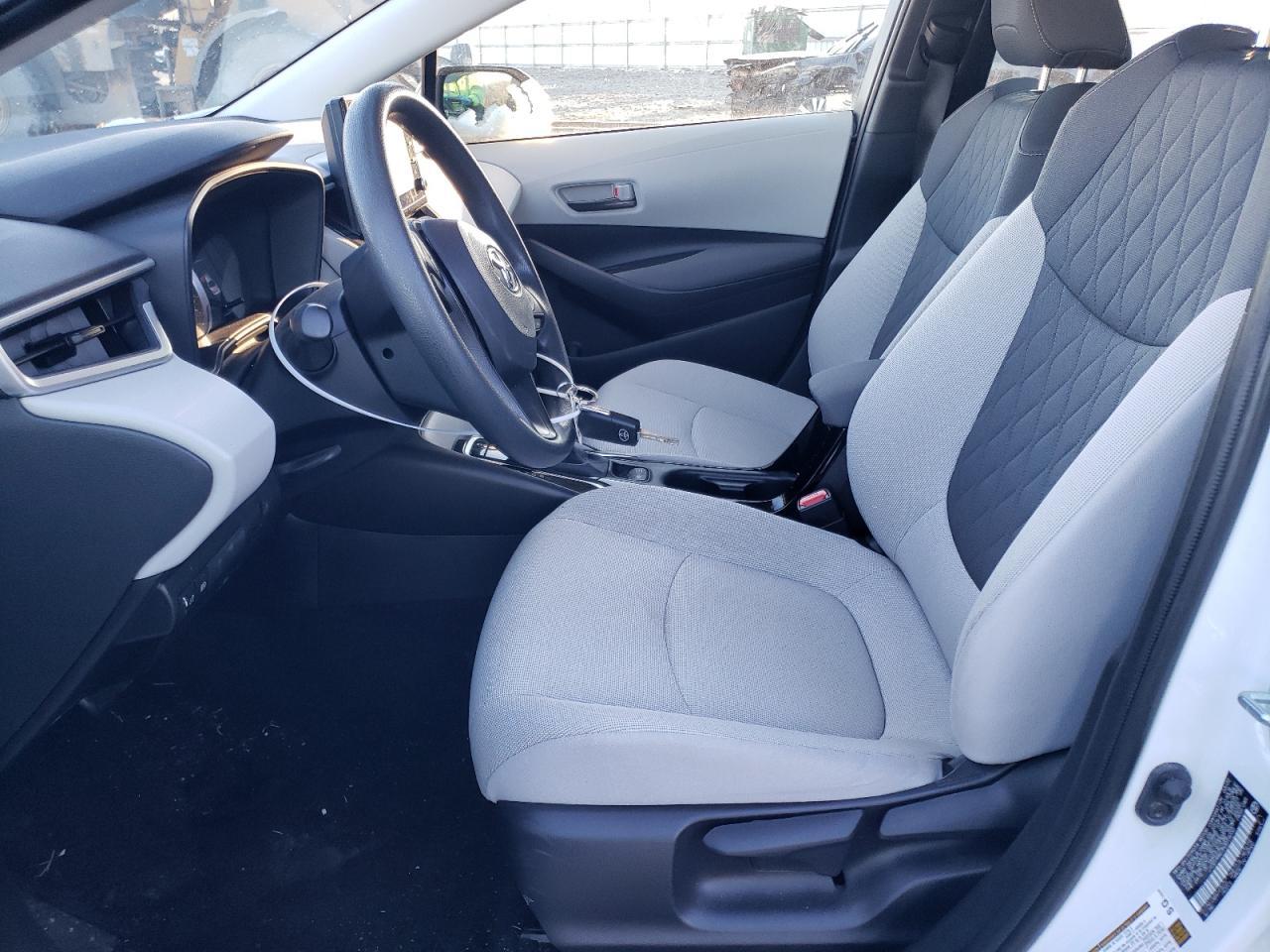 2022 TOYOTA COROLLA LE - Image 7