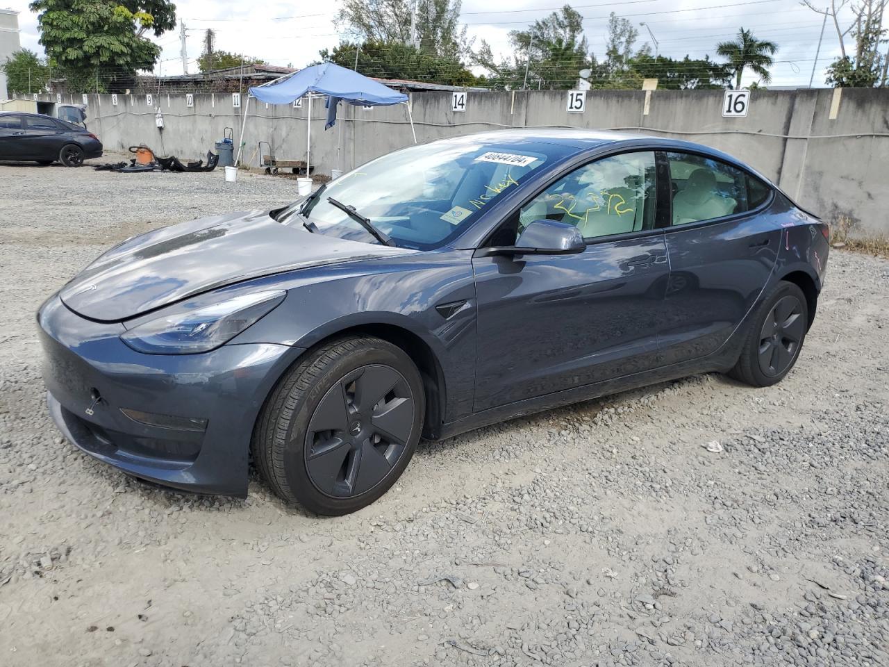 2022 TESLA MODEL 3