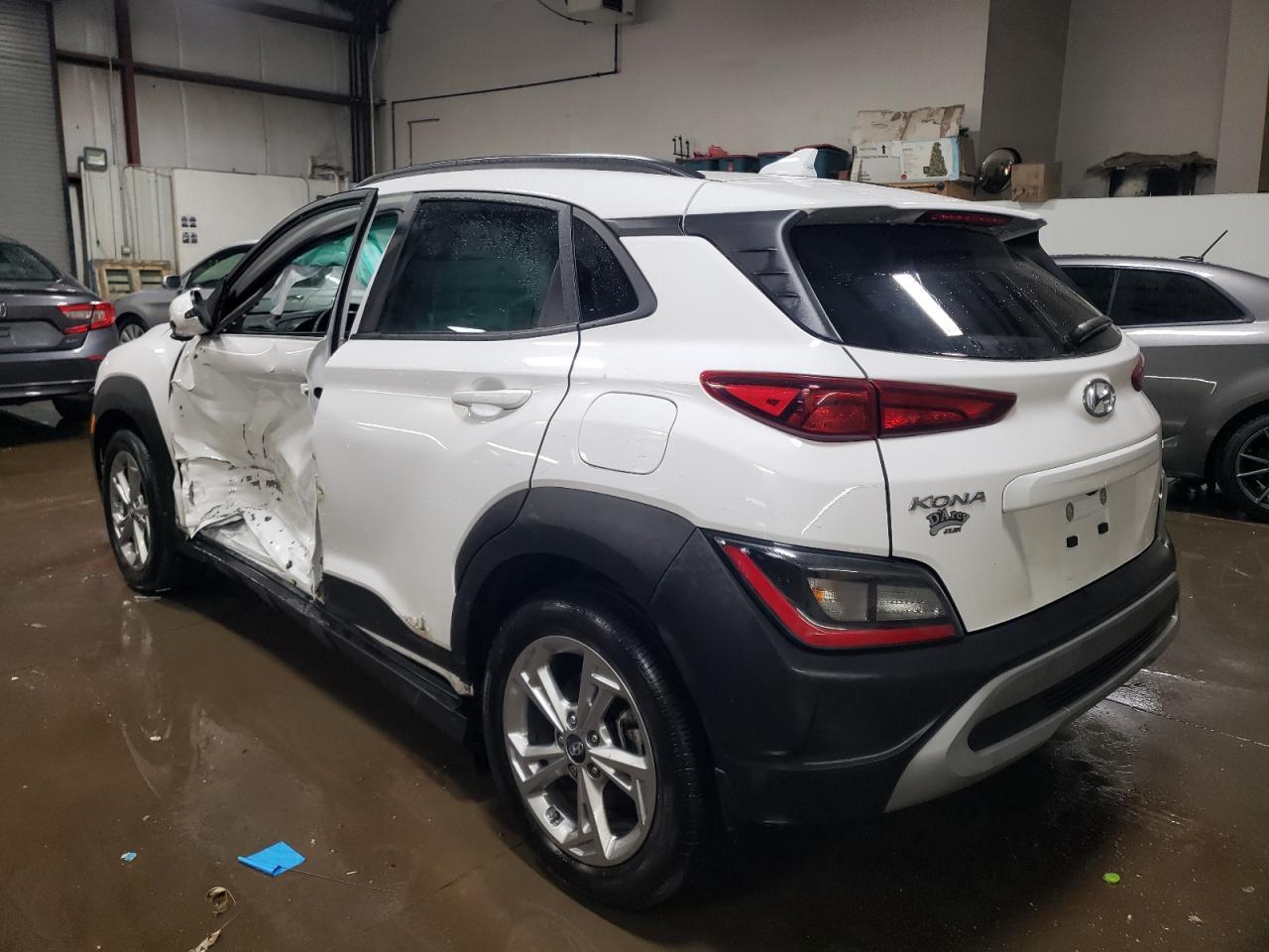 2022 HYUNDAI KONA SEL - Фото 2