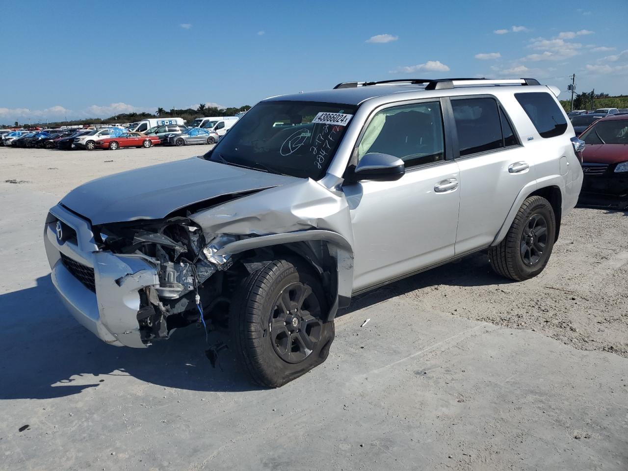2019 TOYOTA 4RUNNER SR