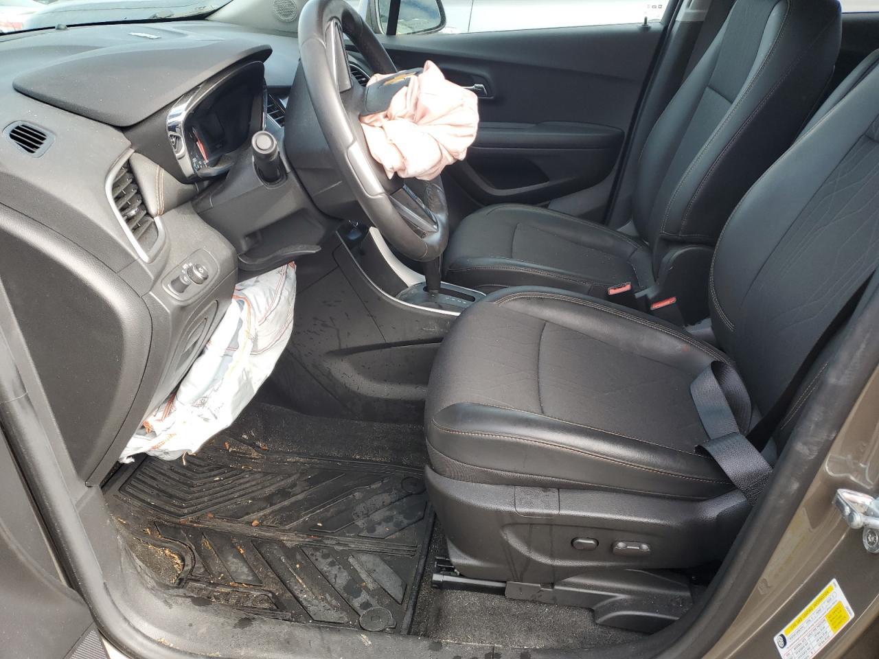 2021 CHEVROLET TRAX 1LT - Image 7