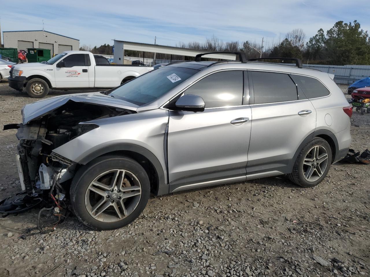 2017 HYUNDAI SANTA FE S car image