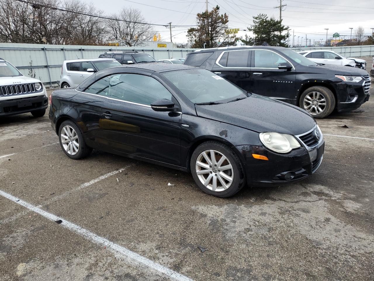 2011 VOLKSWAGEN EOS KOMFOR - Image 4