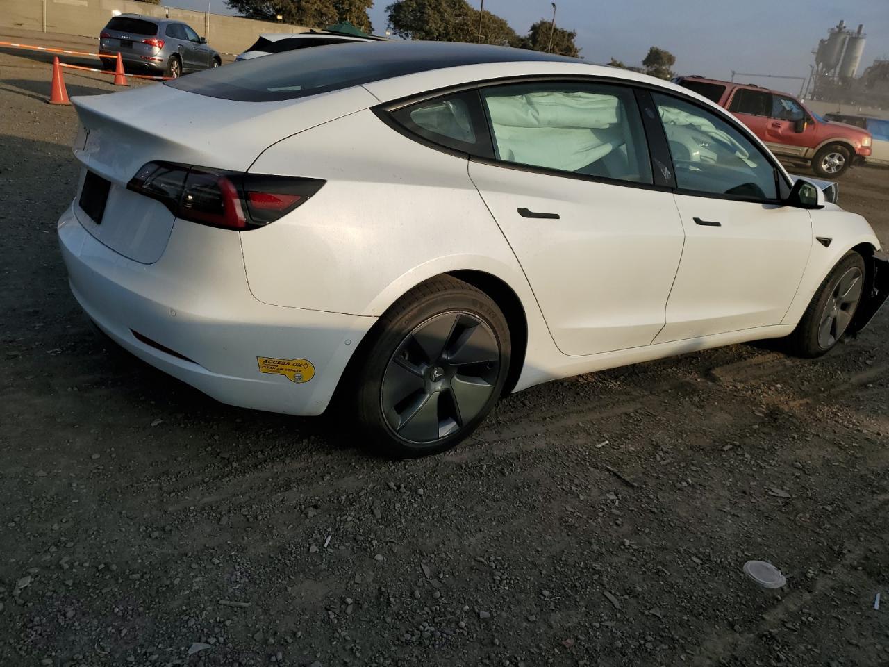 2022 TESLA MODEL 3 - Image 3