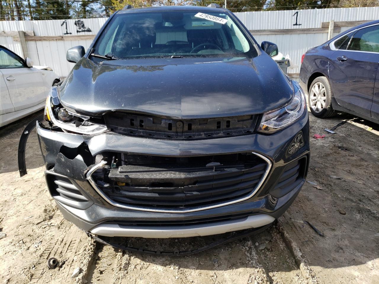 2019 CHEVROLET TRAX 1LT - Фото 5