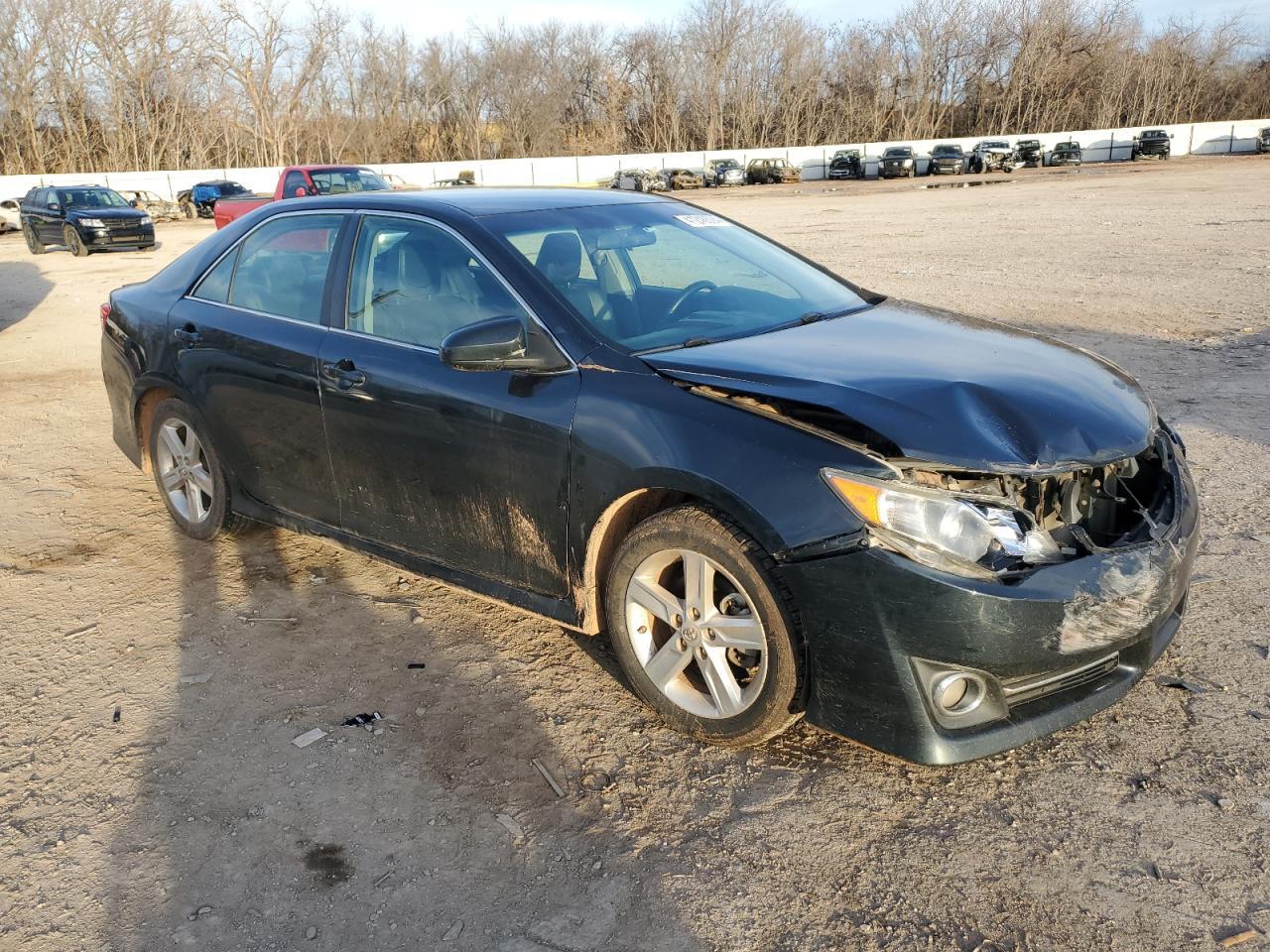 2014 TOYOTA CAMRY L - Фото 4