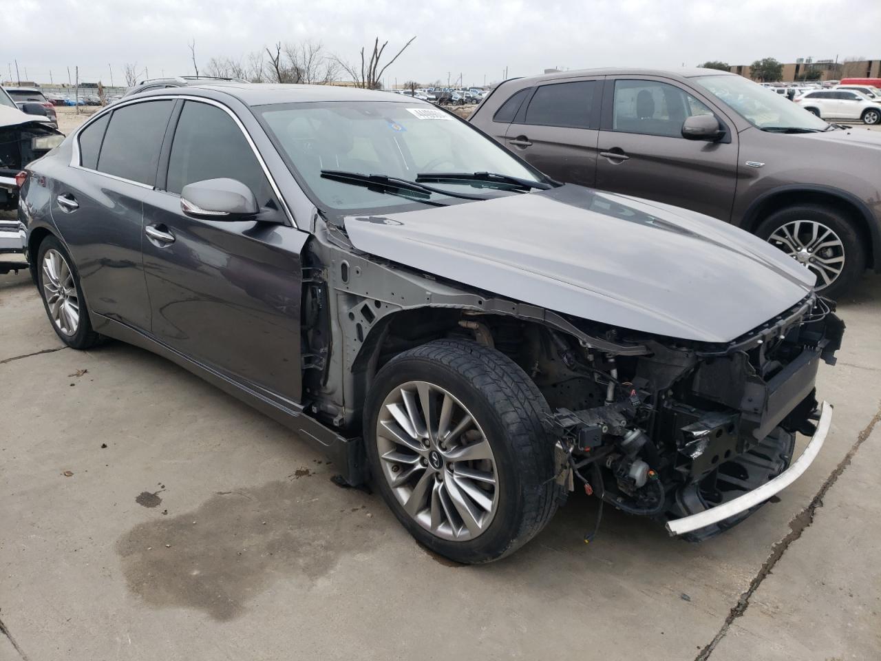 2018 INFINITI Q50 LUXE - Image 4