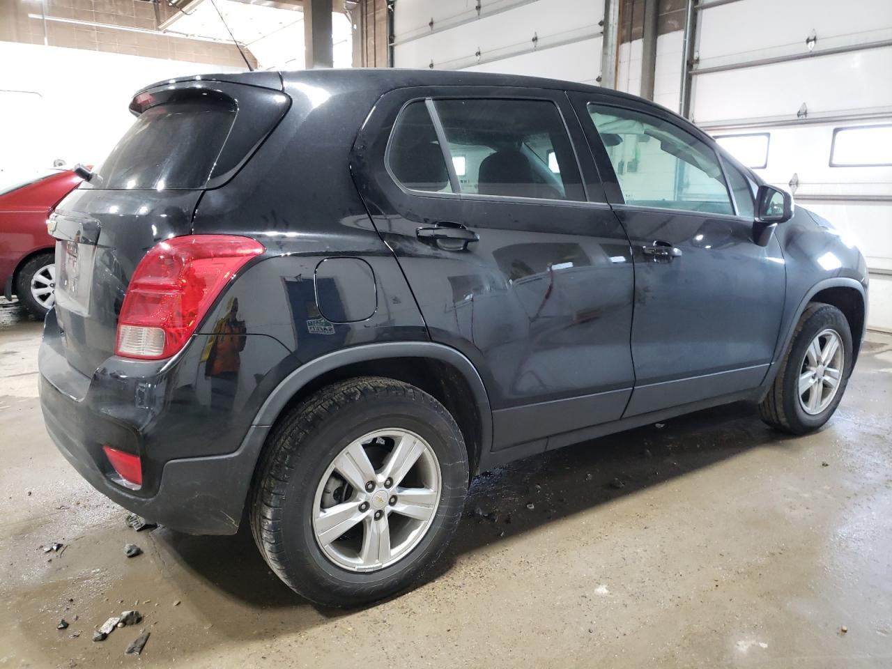 2021 CHEVROLET TRAX LS - Image 3