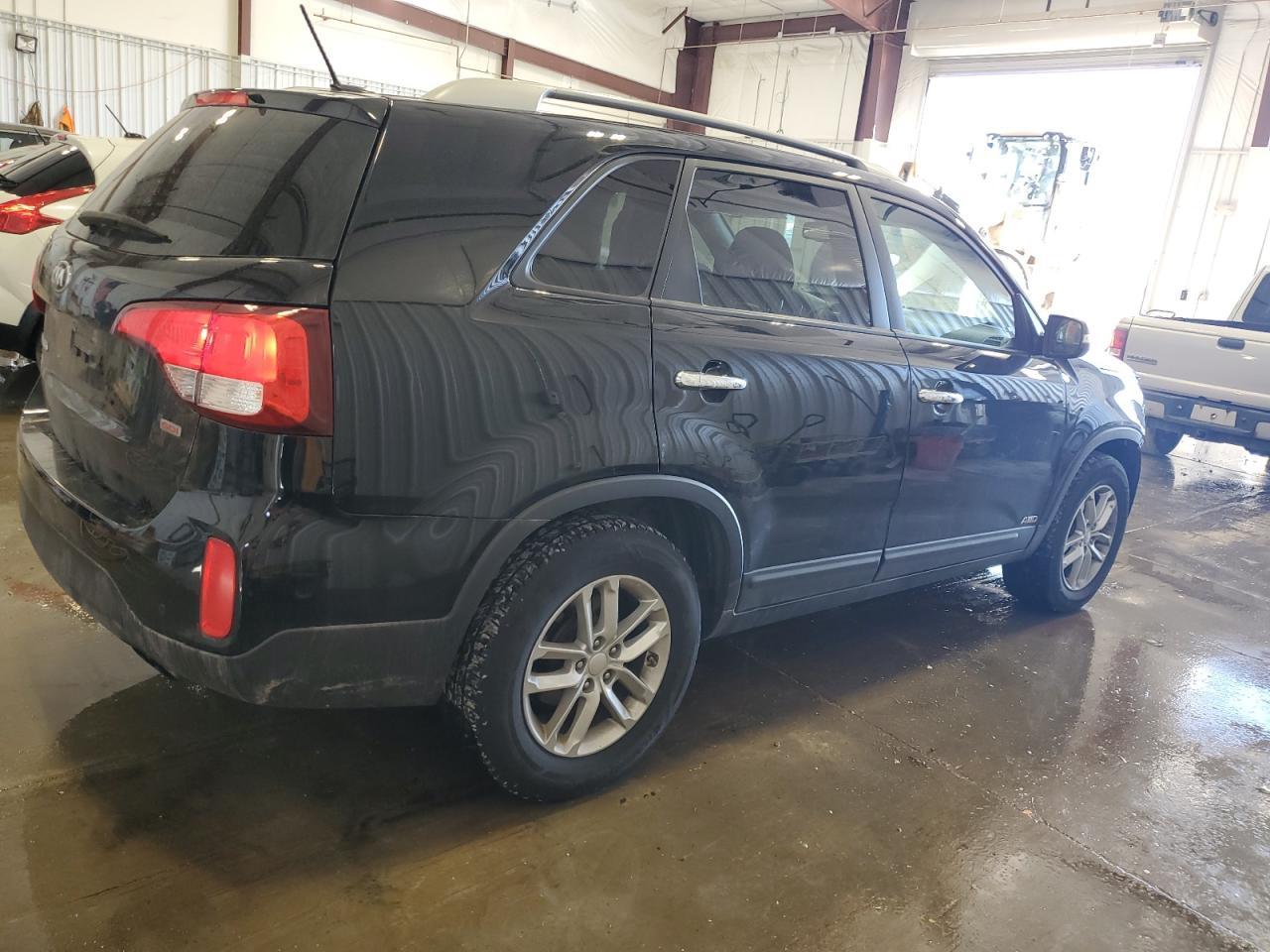 2015 KIA SORENTO LX - Image 3