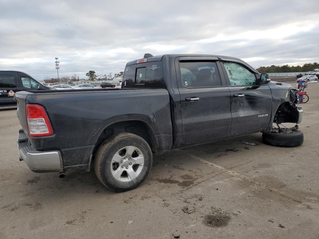 2019 RAM 1500 BIG H - Фото 3