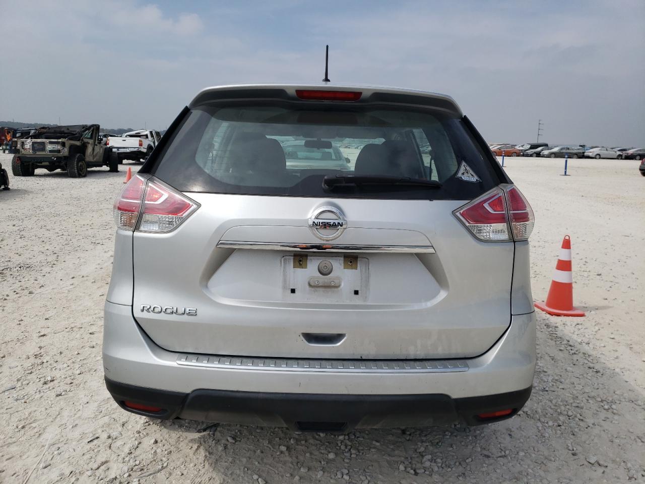2015 NISSAN ROGUE S - Image 6