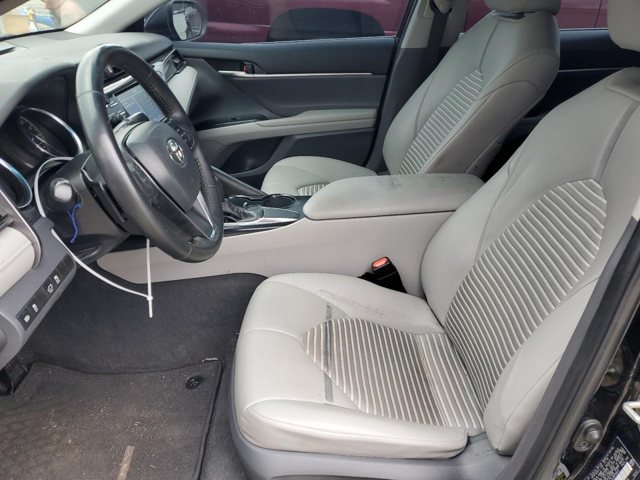 2020 TOYOTA CAMRY SE - Фото 7