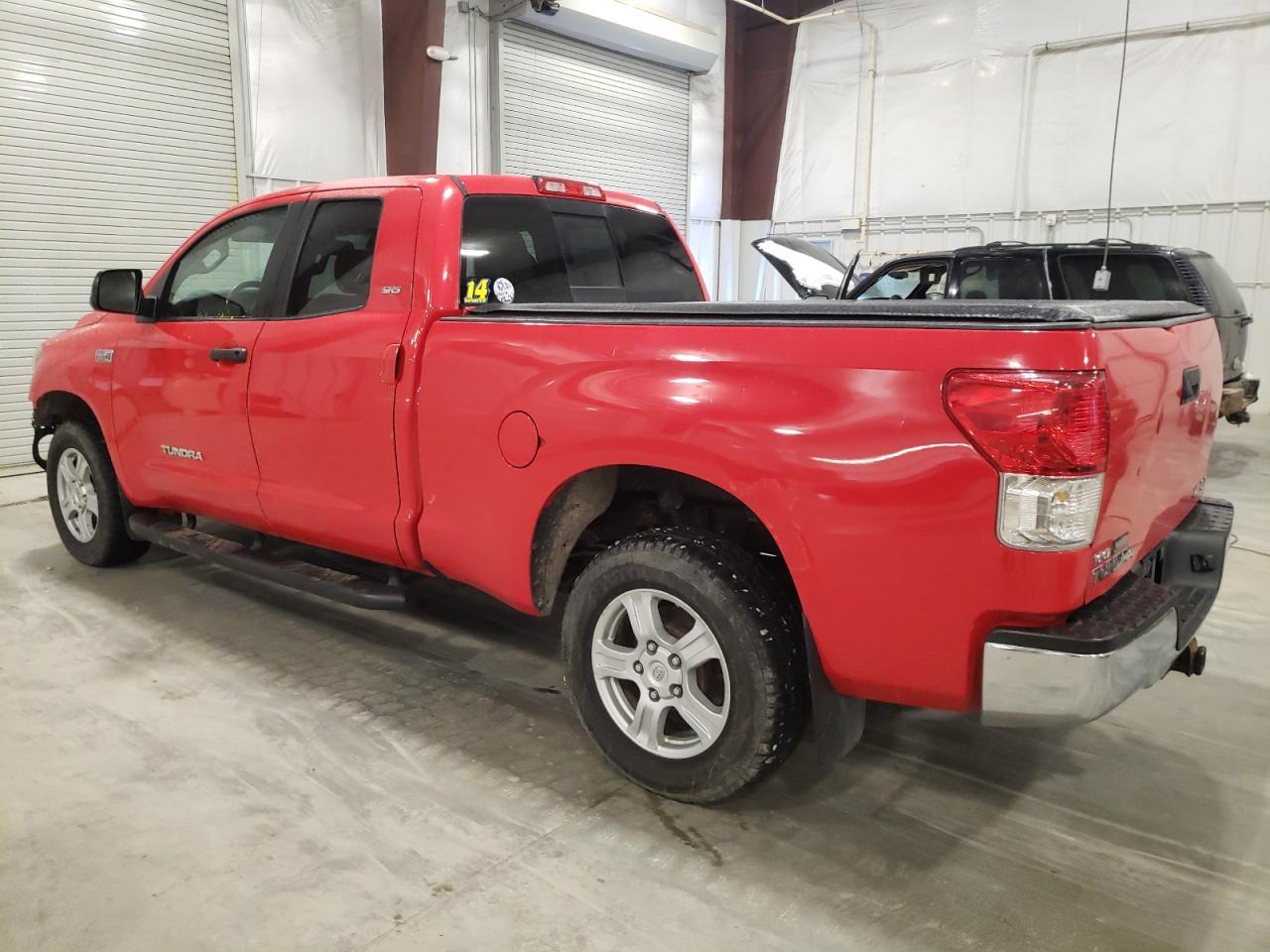 2011 TOYOTA TUNDRA DOU - Фото 2