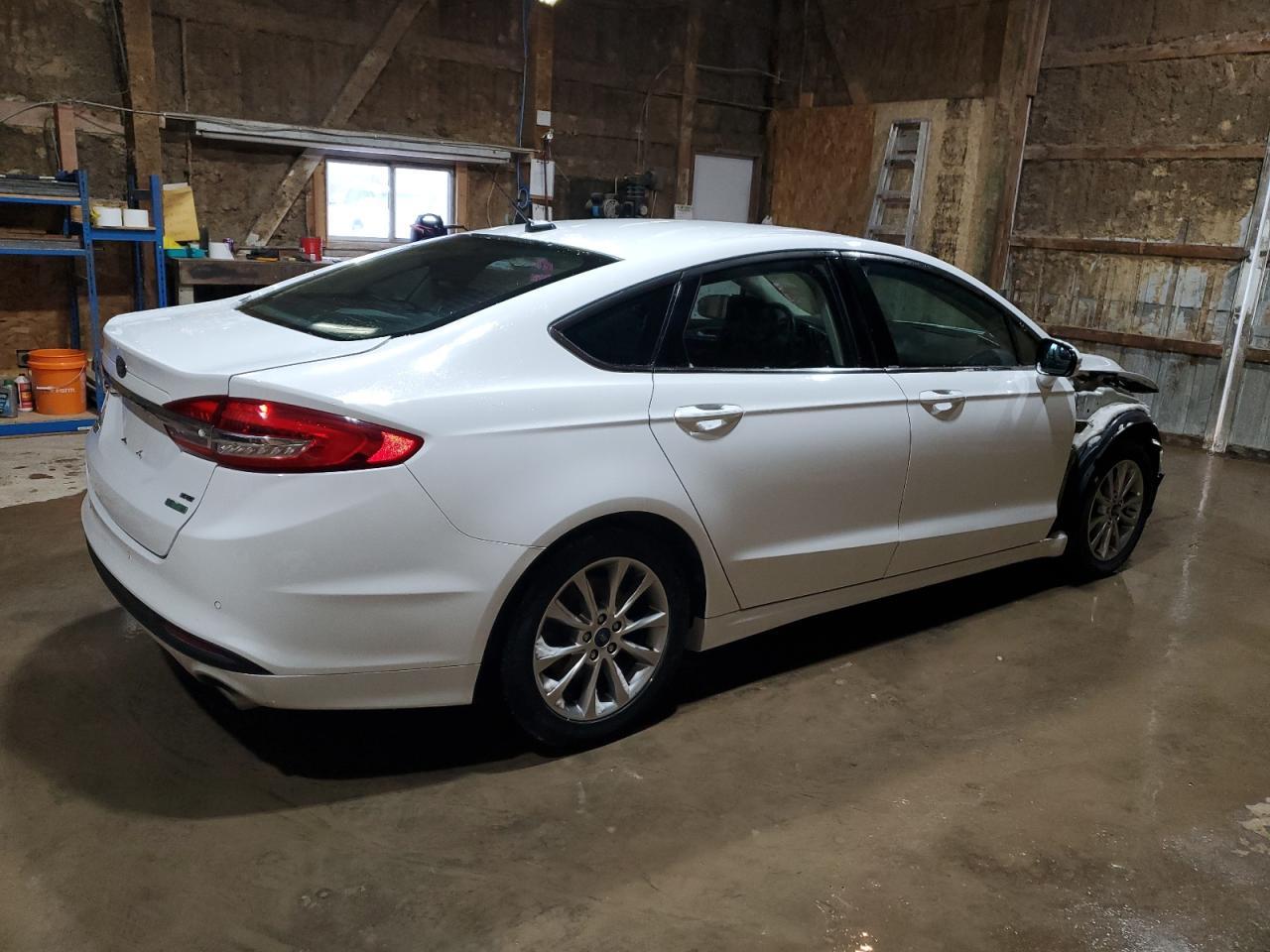 2017 FORD FUSION SE - Фото 3