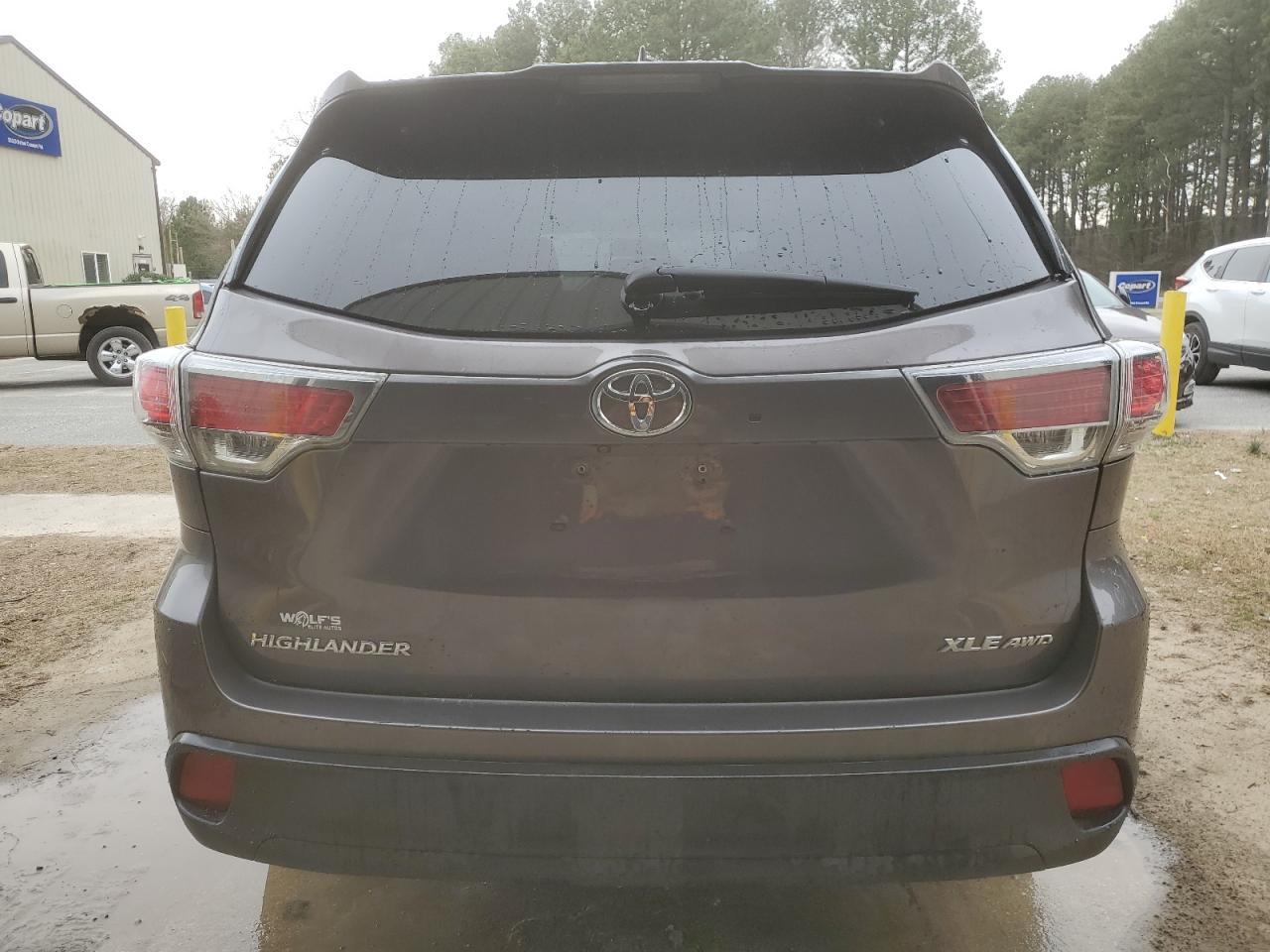 2015 TOYOTA HIGHLANDER - Image 6