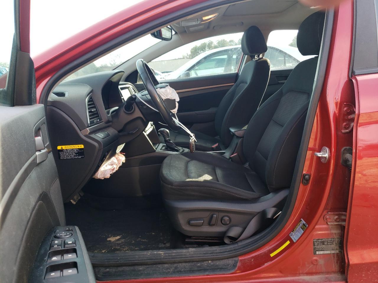 2017 HYUNDAI ELANTRA SE - Фото 7