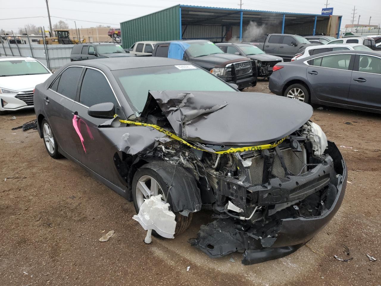 2014 TOYOTA CAMRY L - Image 4