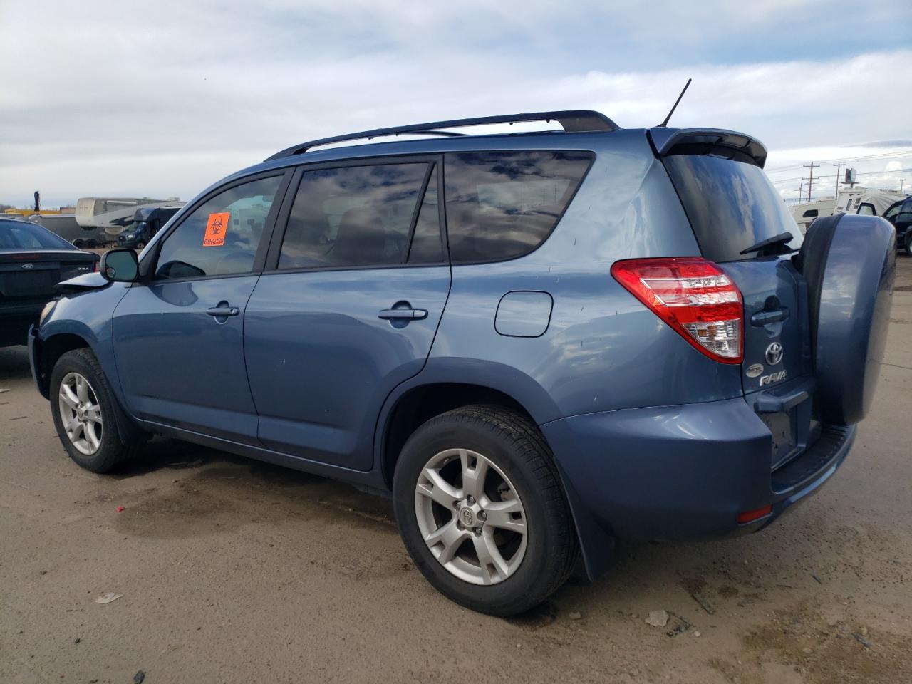 2011 TOYOTA RAV4 - Image 2