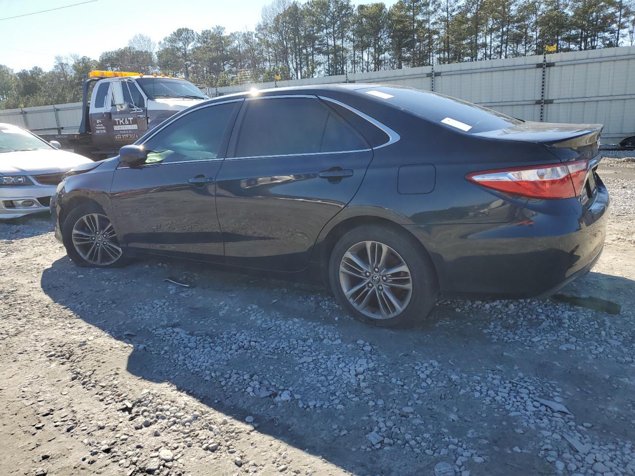 2016 TOYOTA CAMRY LE - Фото 2