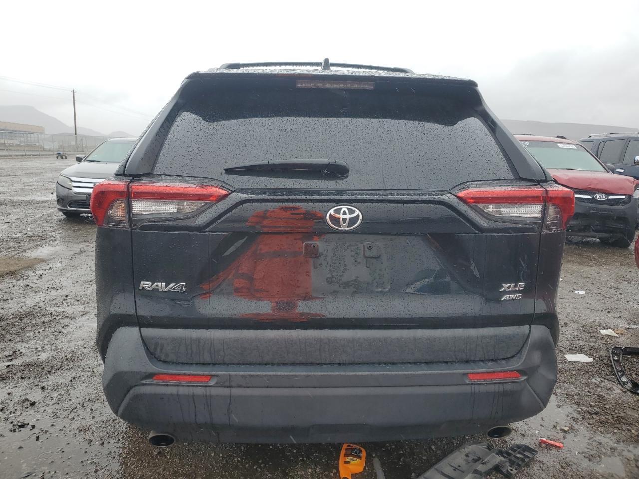 2020 TOYOTA RAV4 XLE - Image 6