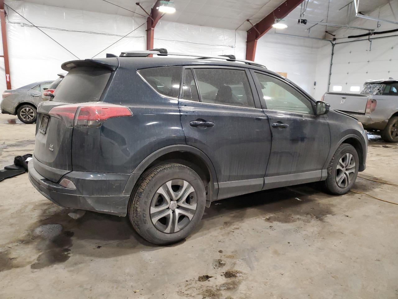 2017 TOYOTA RAV4 LE - Image 3