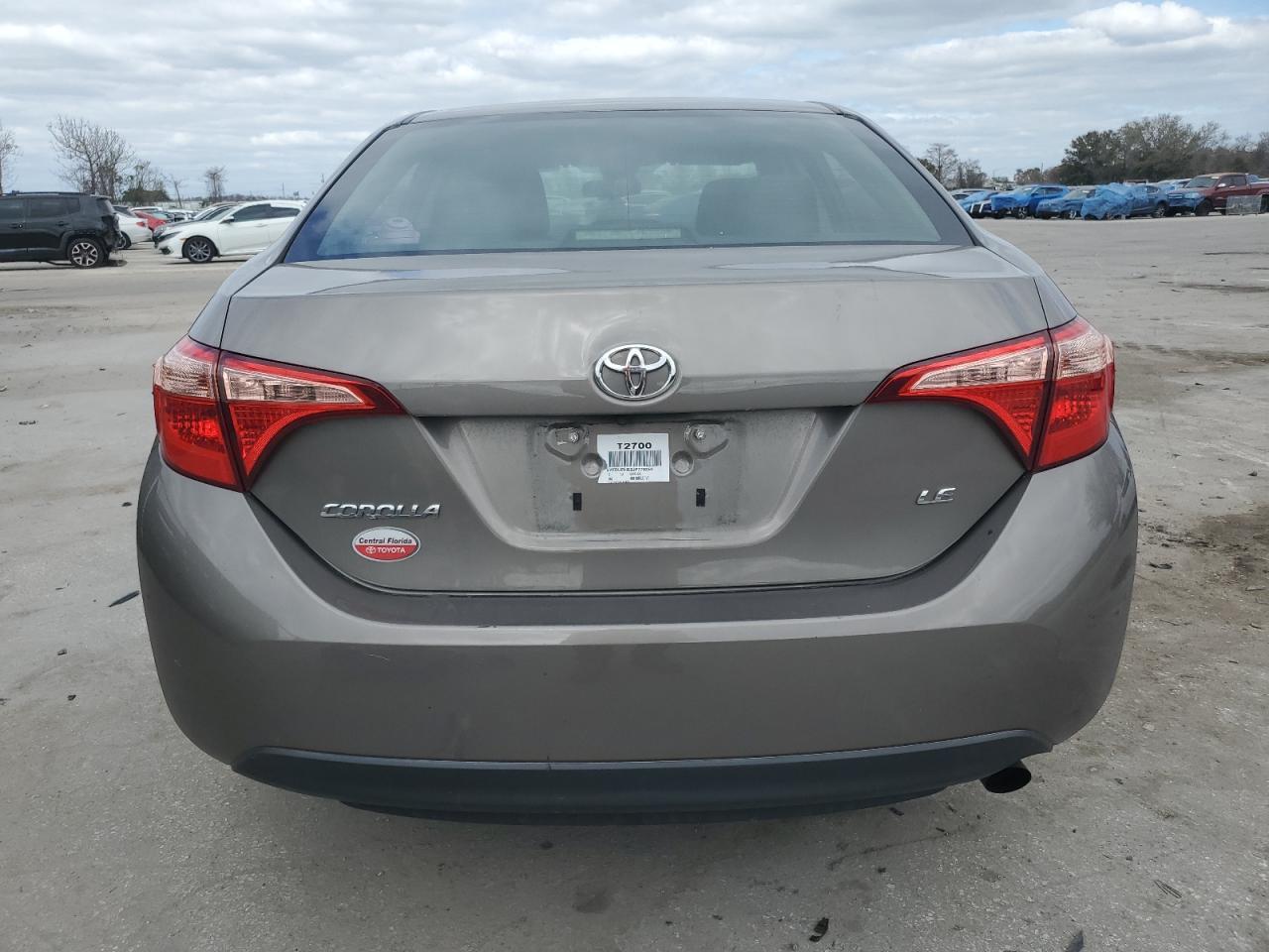 2018 TOYOTA COROLLA L - Image 6