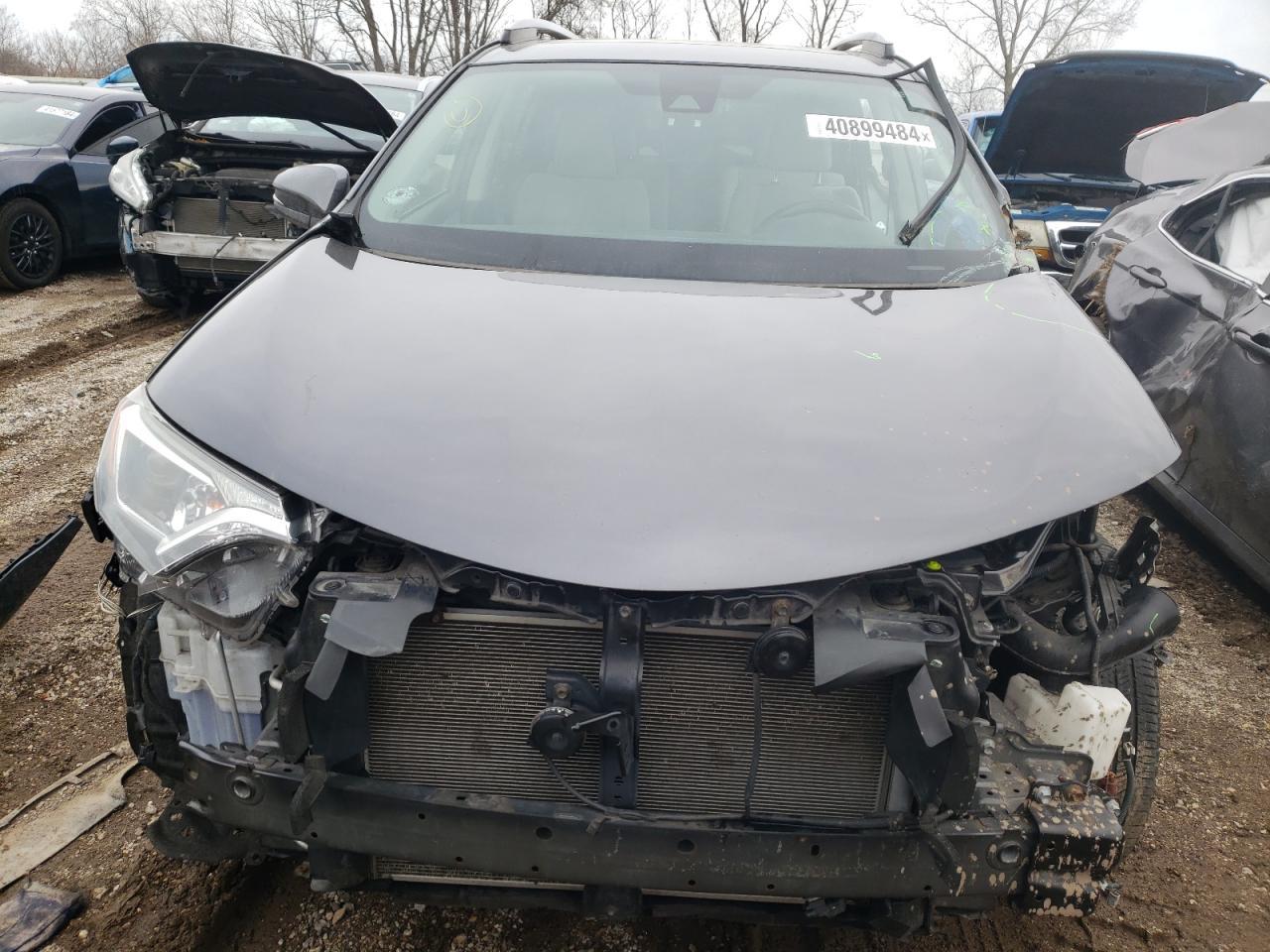 2017 TOYOTA RAV4 XLE - Image 5