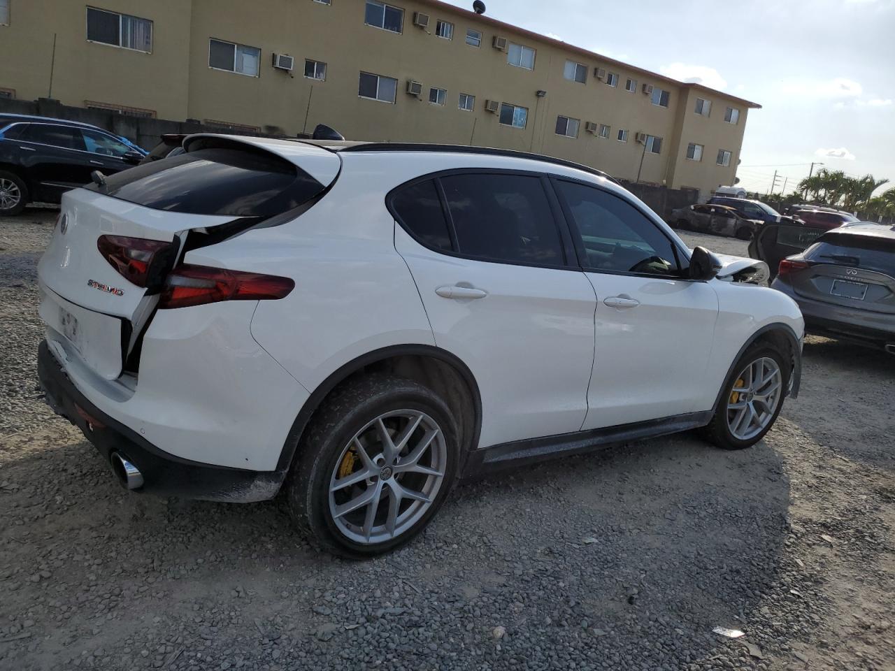 2019 ALFA ROMEO STELVIO TI - Image 3