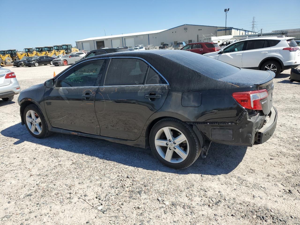 2014 TOYOTA CAMRY L - Image 2