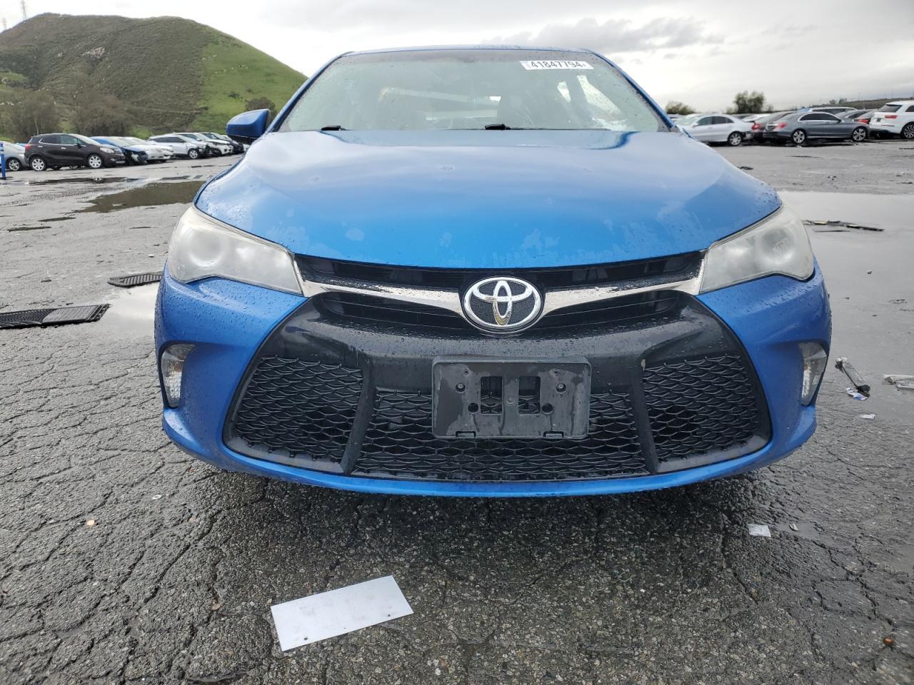 2017 TOYOTA CAMRY LE - Image 5