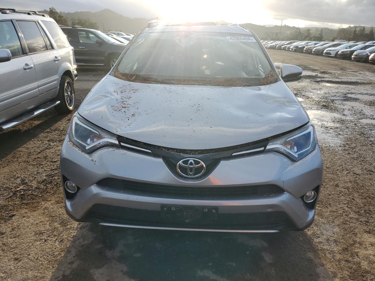 2016 TOYOTA RAV4 XLE - Фото 5