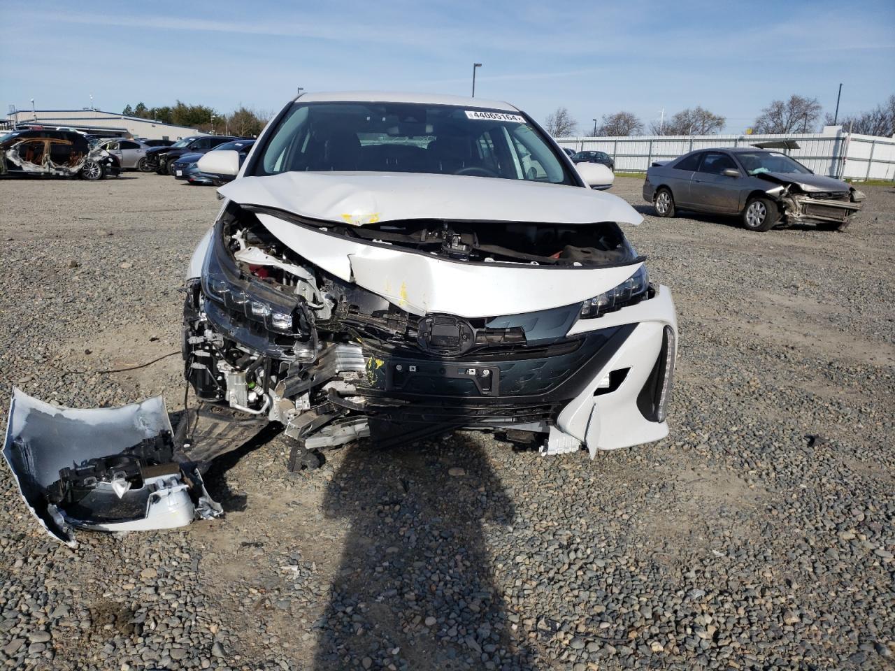 2022 TOYOTA PRIUS PRIM - Фото 5