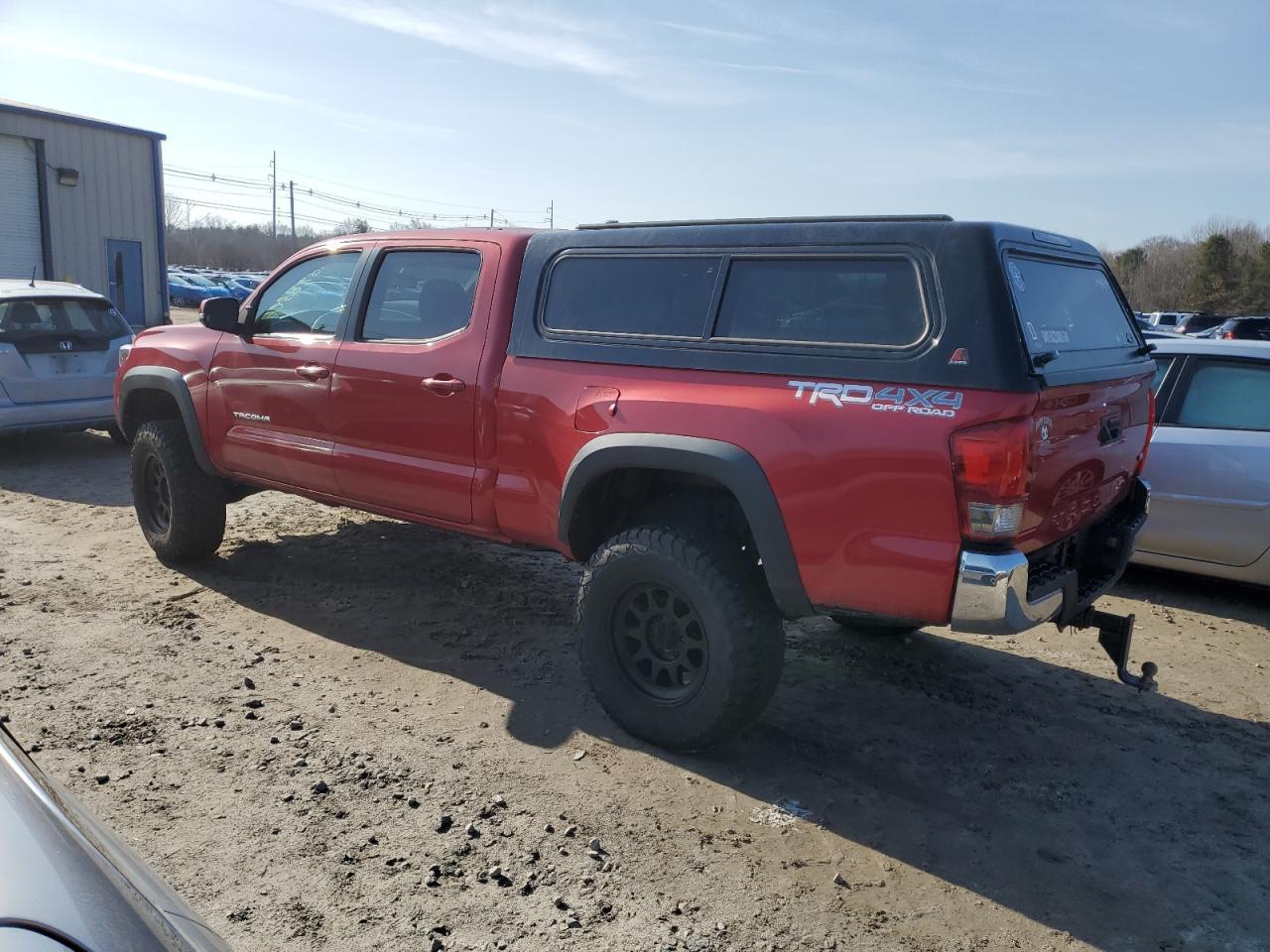 2017 TOYOTA TACOMA DOU - Фото 2