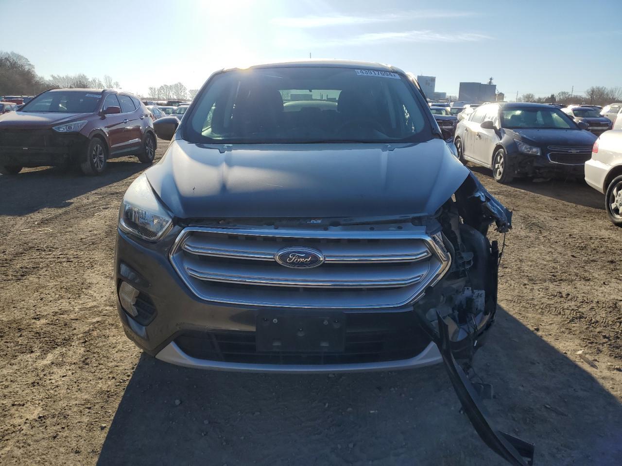 2017 FORD ESCAPE SE - Фото 5