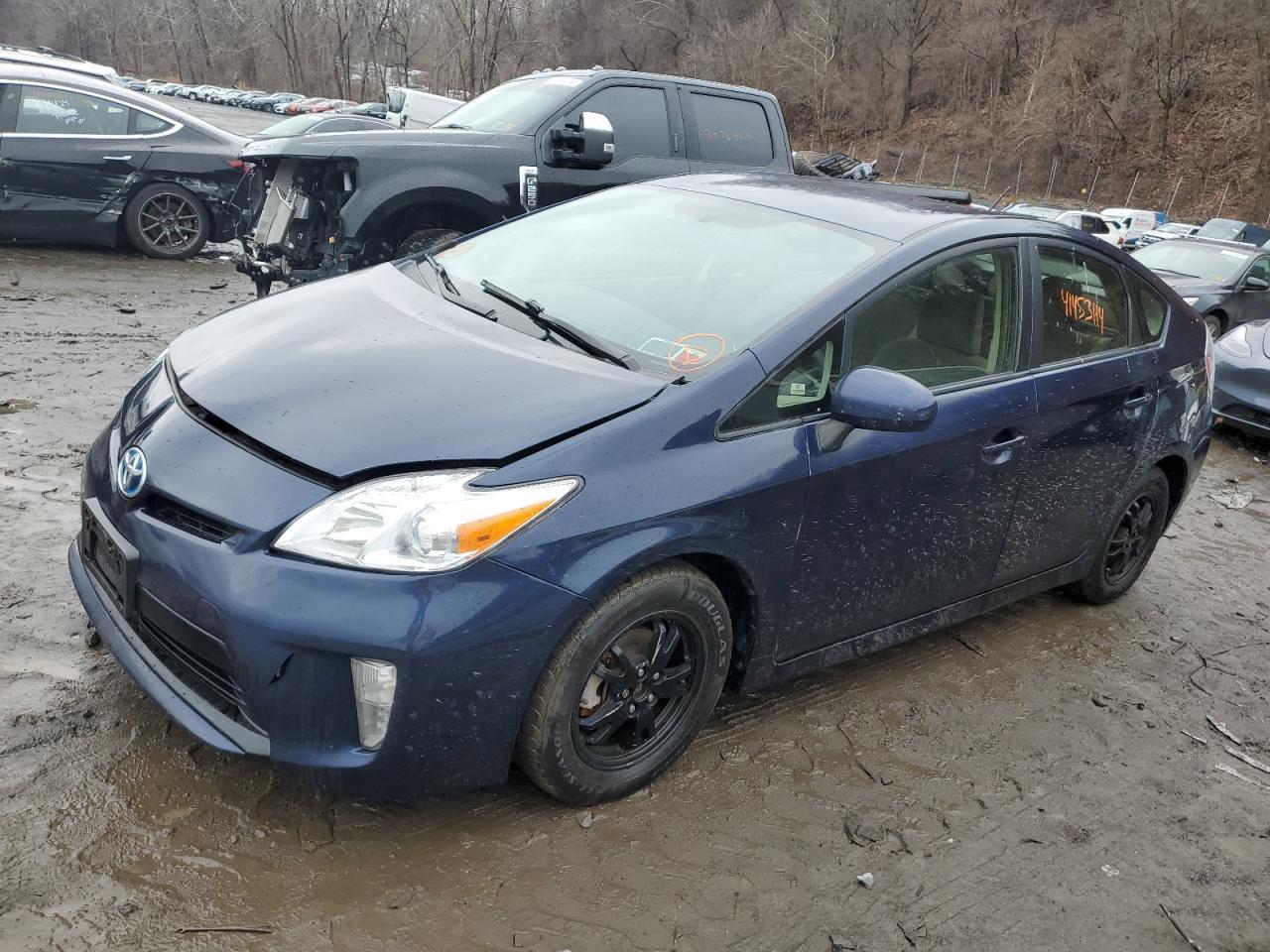 2013 TOYOTA PRIUS car image