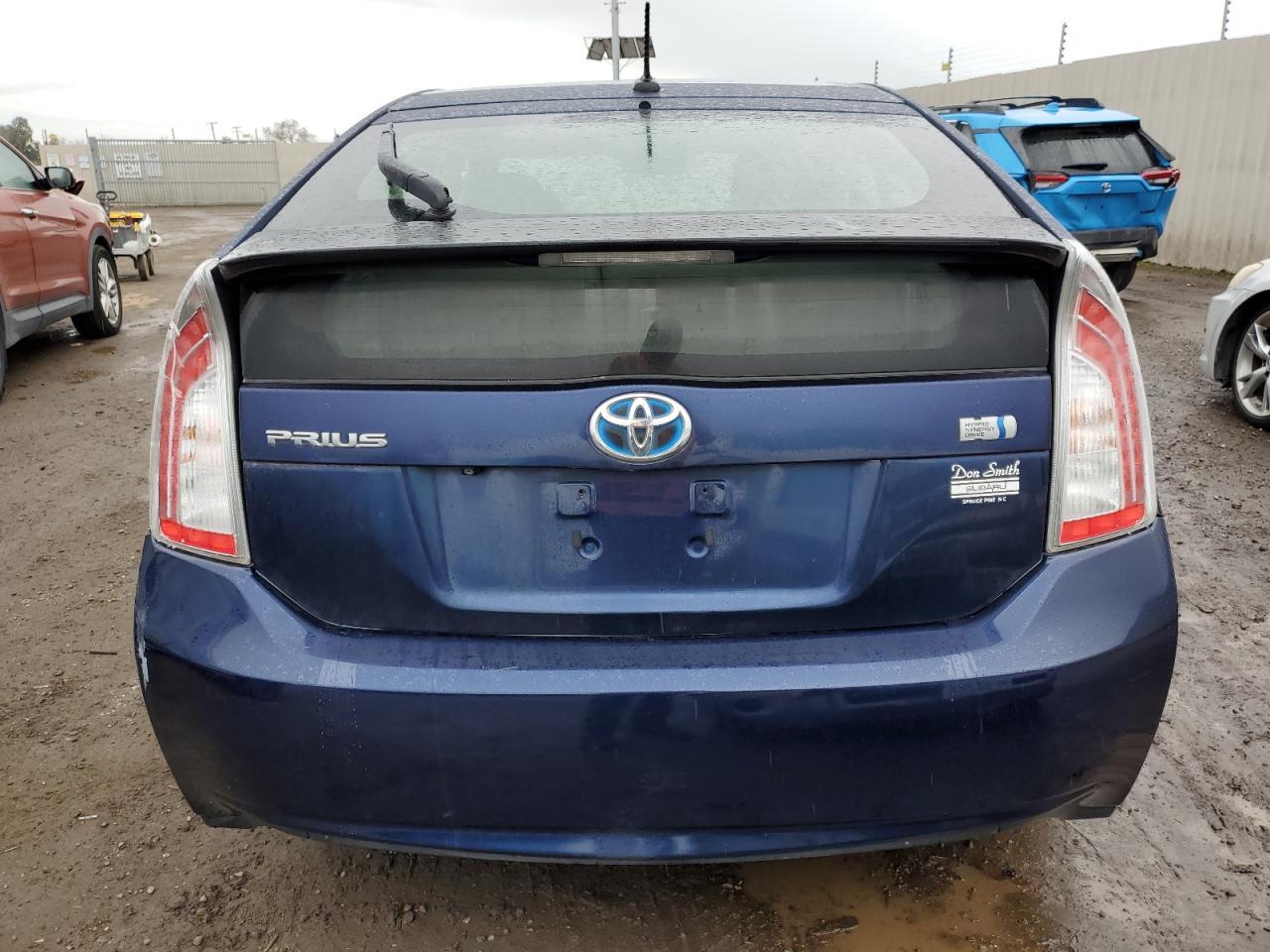 2013 TOYOTA PRIUS - Image 6