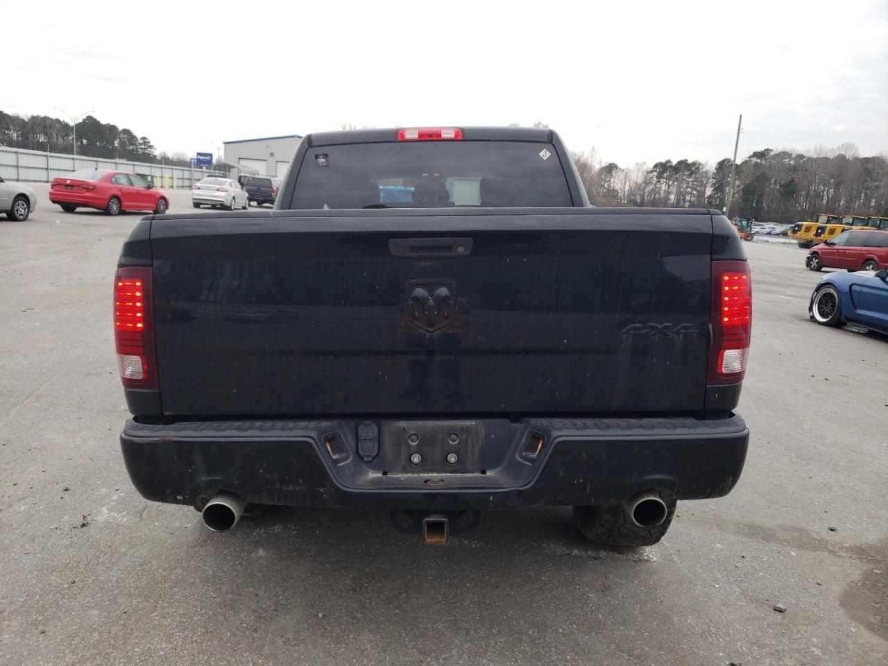 2014 RAM 1500 ST - Image 6