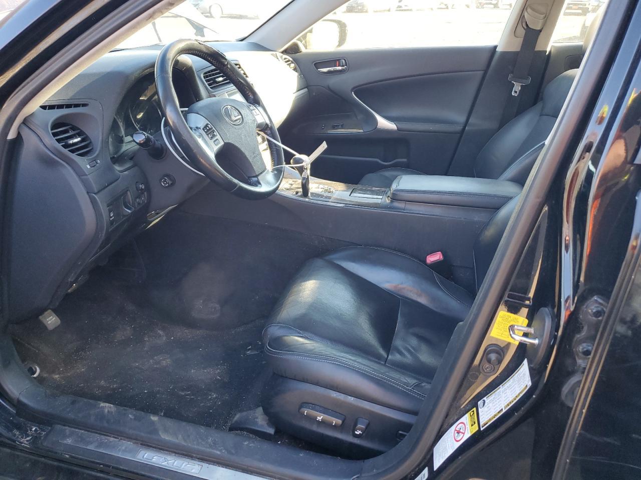2011 LEXUS IS 250 - Image 7