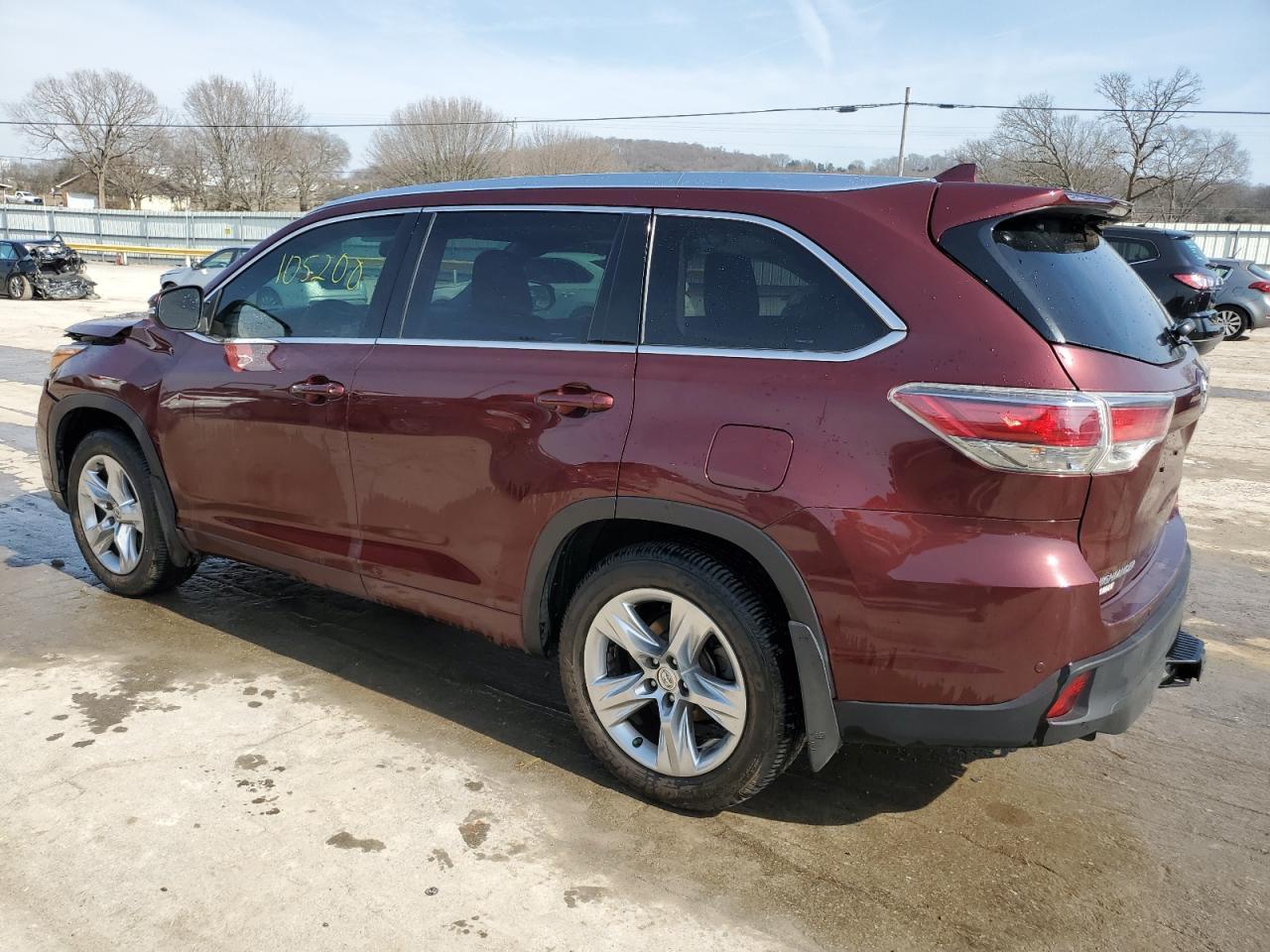 2015 TOYOTA HIGHLANDER - Image 2