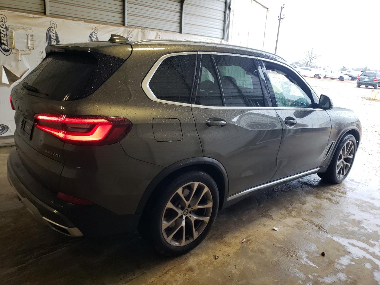 2022 BMW X5 XDRIVE4 - Фото 3