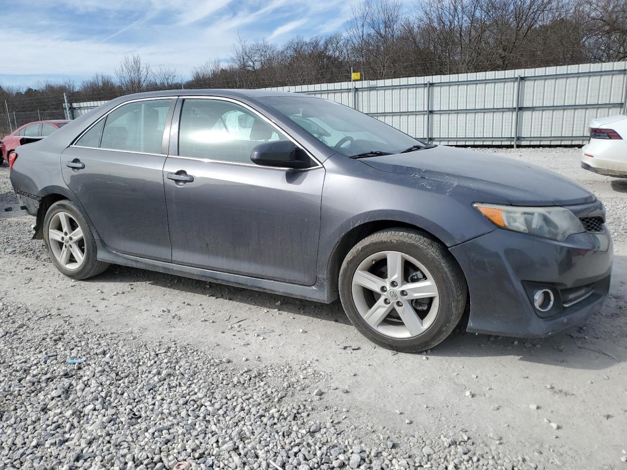 2014 TOYOTA CAMRY L - Image 4