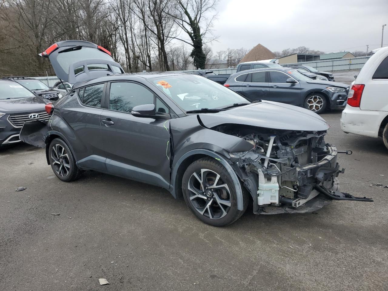2018 TOYOTA C-HR XLE - Фото 4