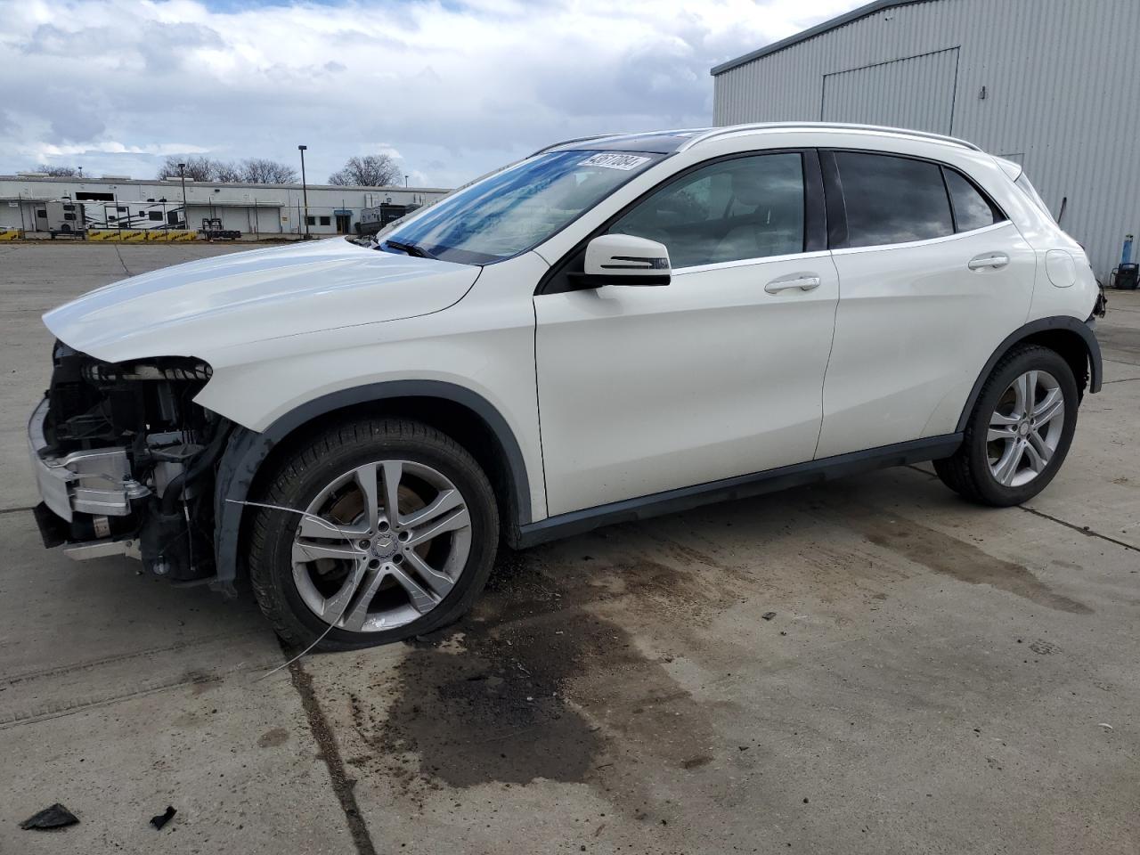 2015 MERCEDES-BENZ GLA 250 car image