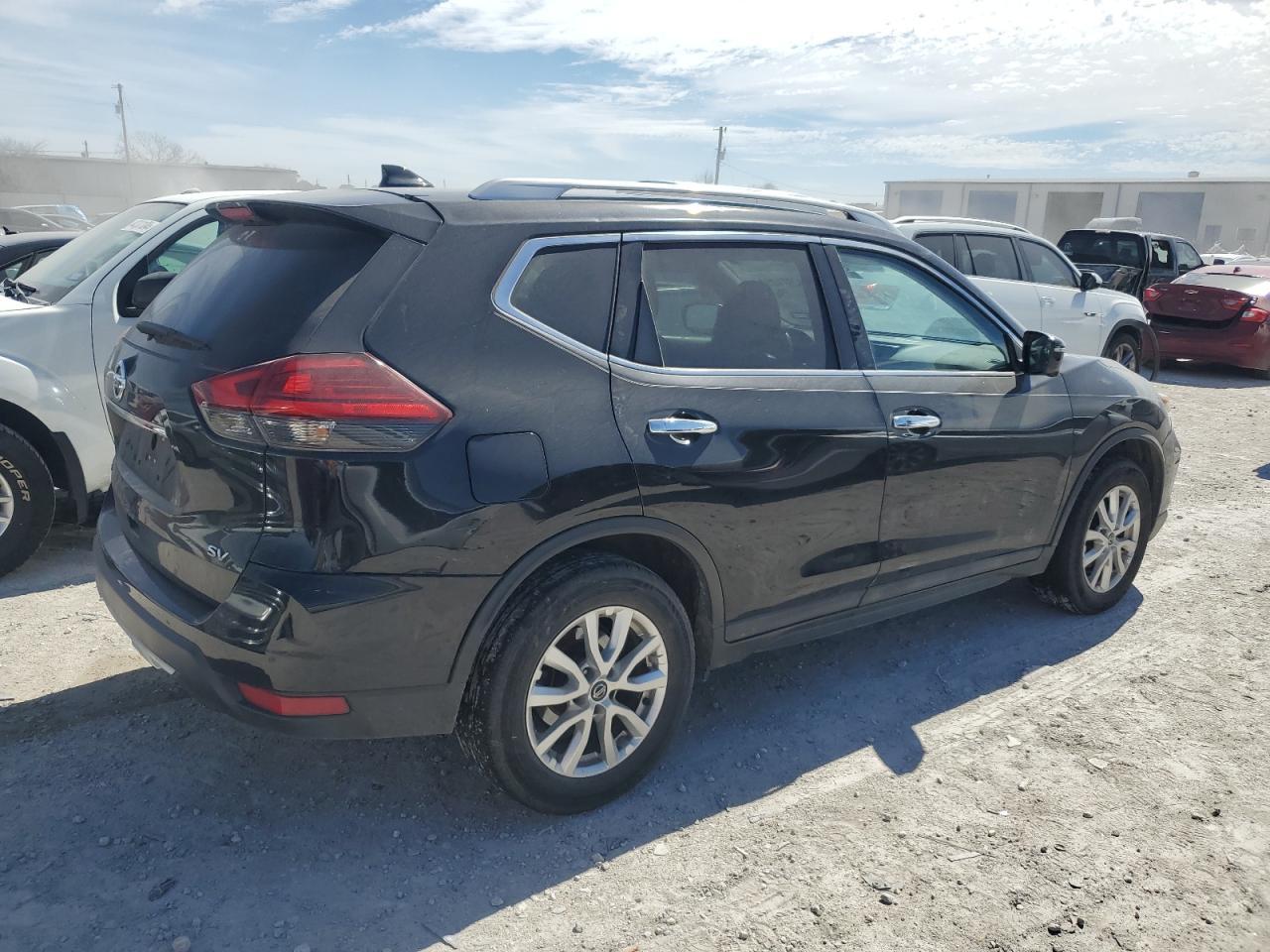 2017 NISSAN ROGUE S - Фото 3