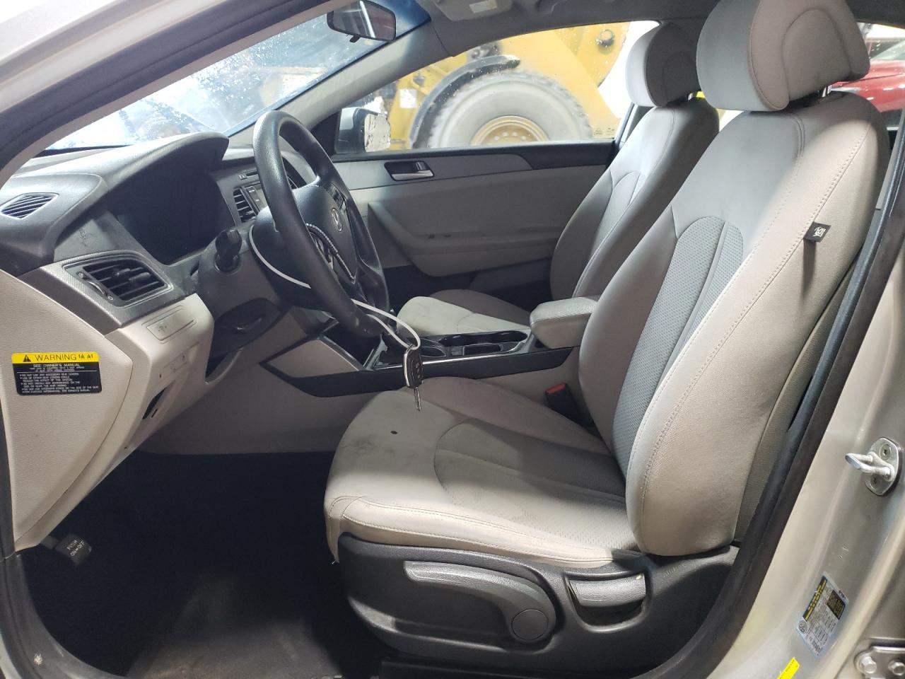 2017 HYUNDAI SONATA SE - Фото 7