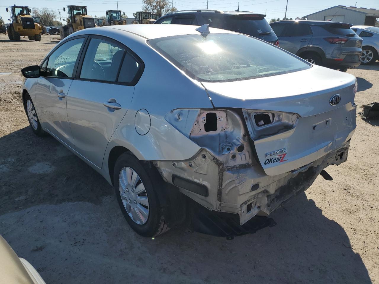 2015 KIA FORTE LX - Фото 2