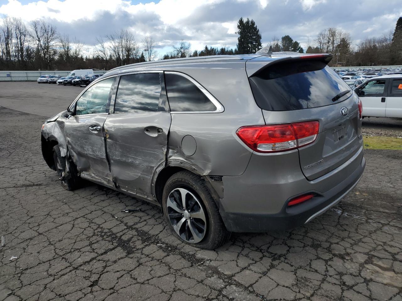 2016 KIA SORENTO EX - Image 2