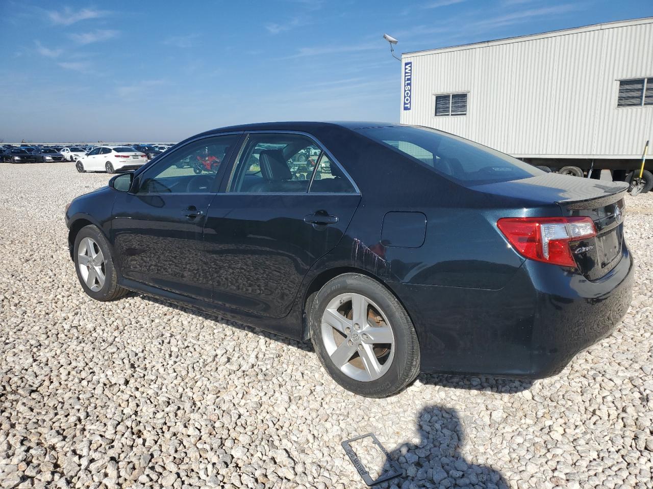 2014 TOYOTA CAMRY L - Image 2