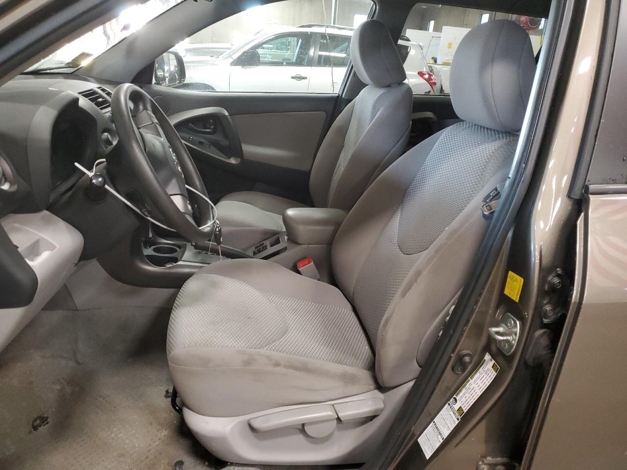 2011 TOYOTA RAV4 - Image 7