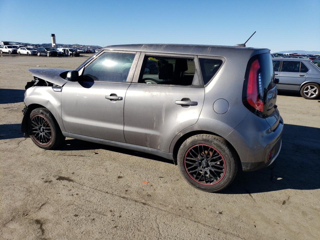 2017 KIA SOUL + - Фото 2